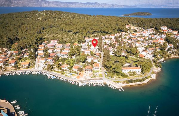Apartman Vrboska - CDH638