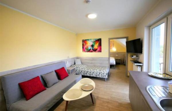 Szafir Apartamenty Apartament dwupokojowy z balkonem nr 5 Sianożęty