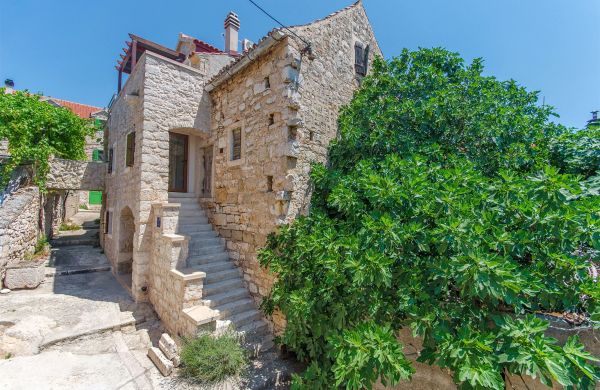 House Stone house island Prvić Prvic Sepurine