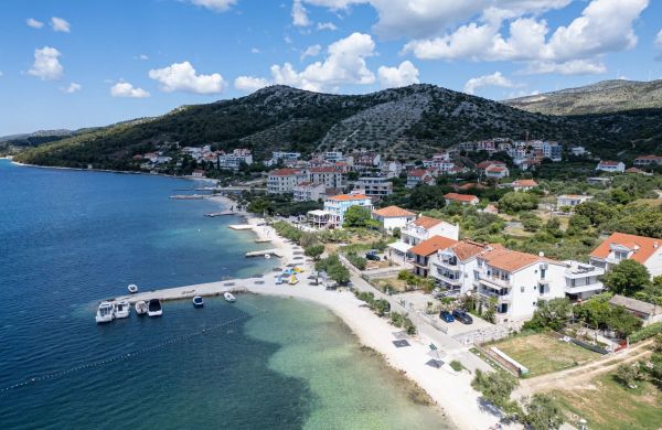 Villa Rozana Beachfront Wellness Apartments Trogir