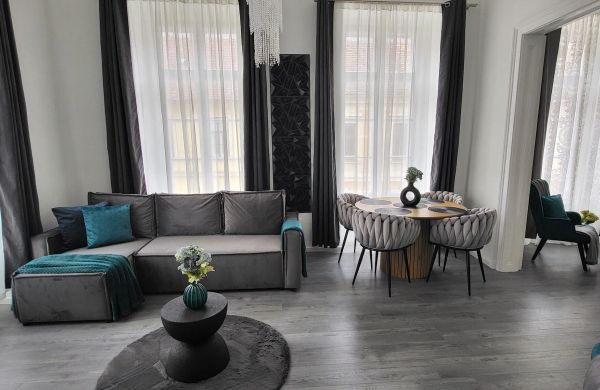 Downtown's Diamond Apartman Pécs