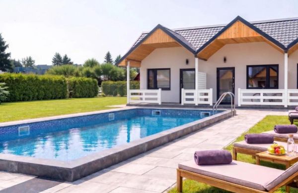 Domki Plażowa Zatoka – Basen & Jacuzzi Mielenko
