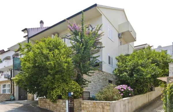 Apartments With WiFi Hvar - 25301