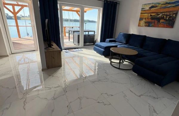Apartamenty rzut beretem Ryn
