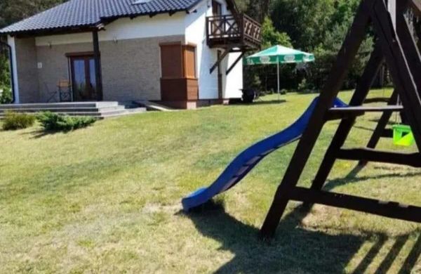 Dom pod lasem Stary Sumin