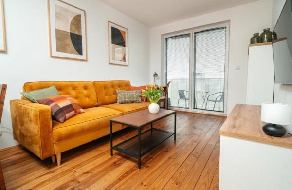 Miedziana - Apartament z balkonem, miejscem do pracy, wi-fi - Wrocław - Fair Rentals
