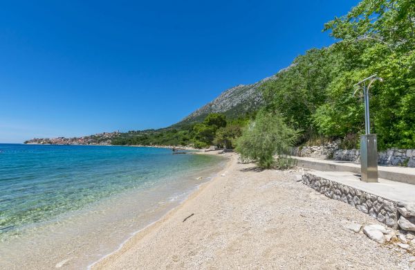 Apartments Zeljana on the beach Zivogosce