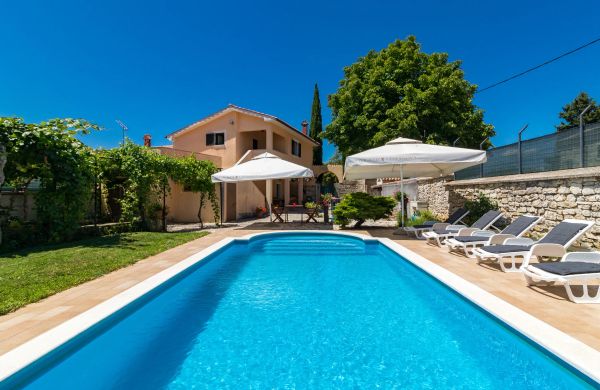 Villa San Giacomo Bačva, Višnjan