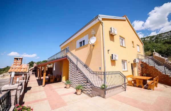 Apartments Lucky Tribanj-Kruscica
