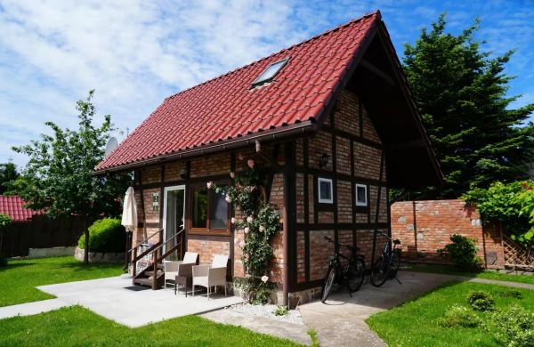 Domek nr 2 - widok na jezioro. Wolnostojący Kołczewo 