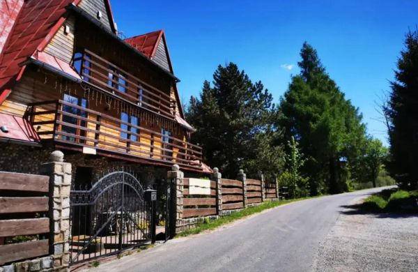 Domek Glinno 77