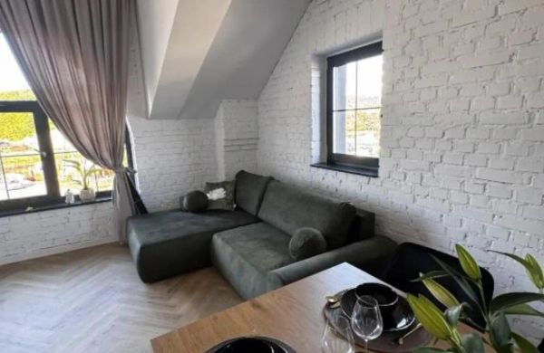 Sanocka Przystań - apartamenty nad rzeką San z widokiem na Skansen i Bieszczady