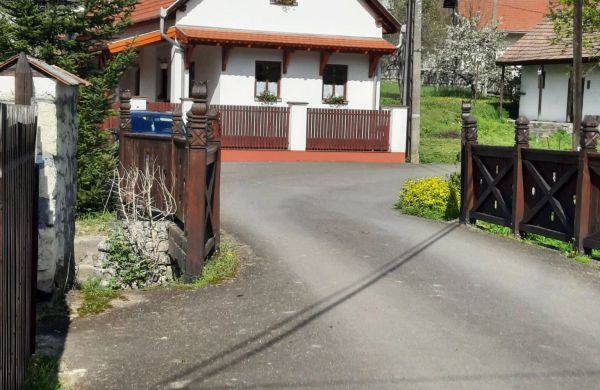 Pogányvár Vendégház Kozárd