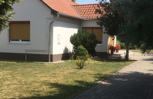 Erzsébet Vendégház Nagyhegyes