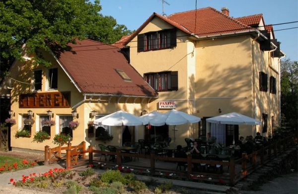 Platán Panzió Dobogókő