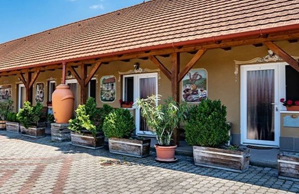 Vadvirág Panzió Tatabánya