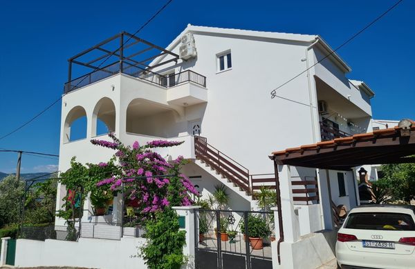 Apartman Ivica Arbanija