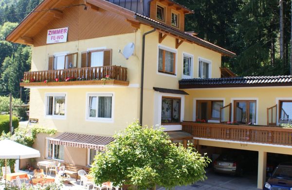 Frühstückspension & FEWO Blasge Bodensdorf