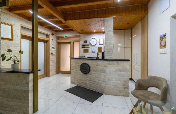 Tisza Panzió és Apartman *** Tiszaújváros
