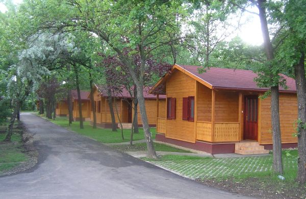 Árnyas Thermal Camping és Üdülőpark Püspökladány