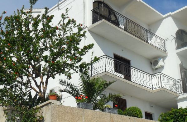Maria House Tisno
