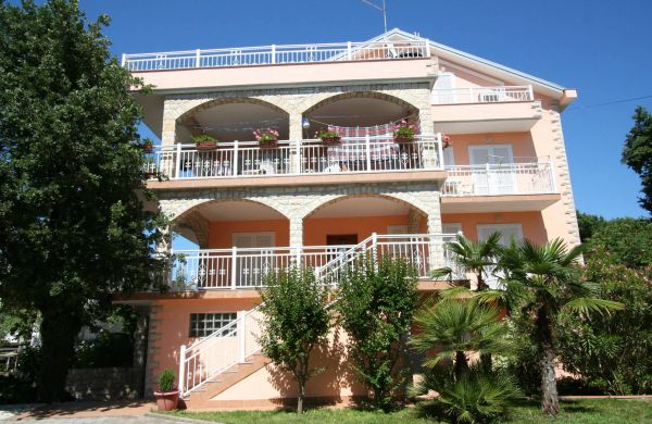 Apartmani Zdenko Njivice