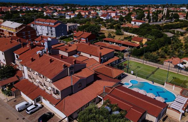 Hotel Villa Letan Peroj