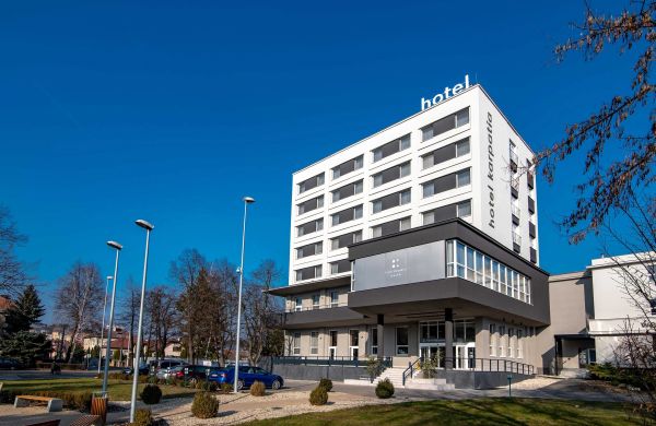 Hotel Karpatia Humenné
