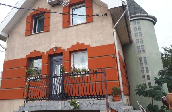 Diákhotel és Munkásszállás Sárkány Lak Diósd