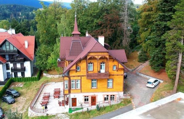 Willa Nimfa Szklarska Poręba
