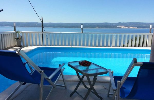 Apartments Adriatic Blue with pool Mimice