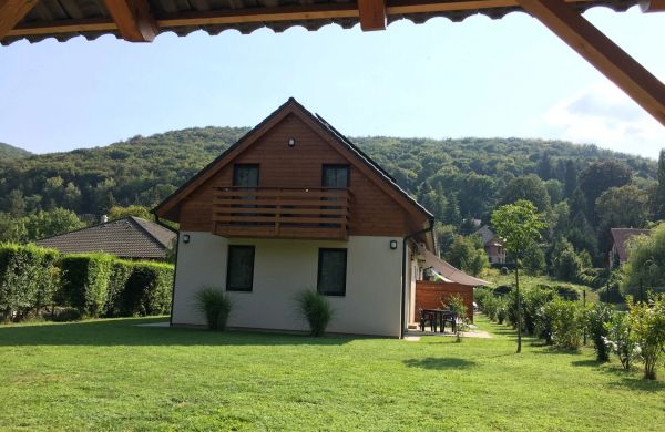 Dunazug Apartmanház Dömös