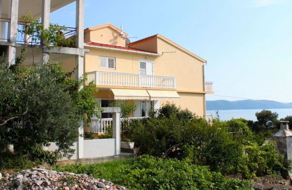 Apartments And Rooms By The Sea Živogošće - Porat, Makarska - 2733 Živogošće - Porat