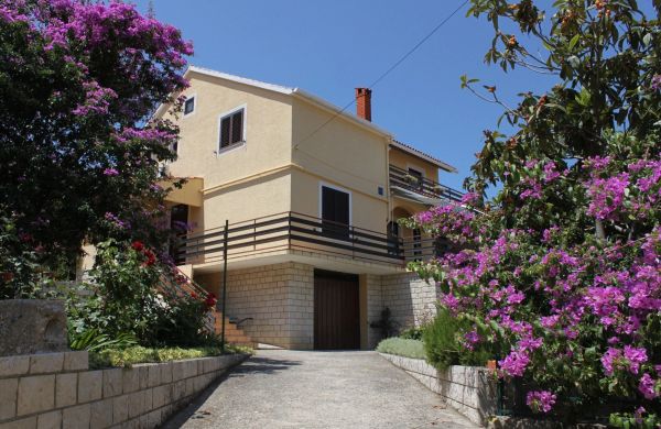 Apartments With Parking Space Sali, Dugi Otok - 872 Sali