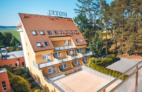 Hotel Akademie Naháč Chocerady