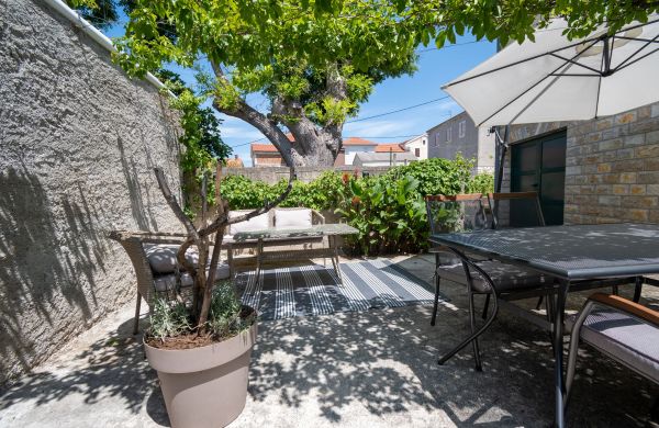 Apartments With WiFi Sali, Dugi Otok - 8189 Sali