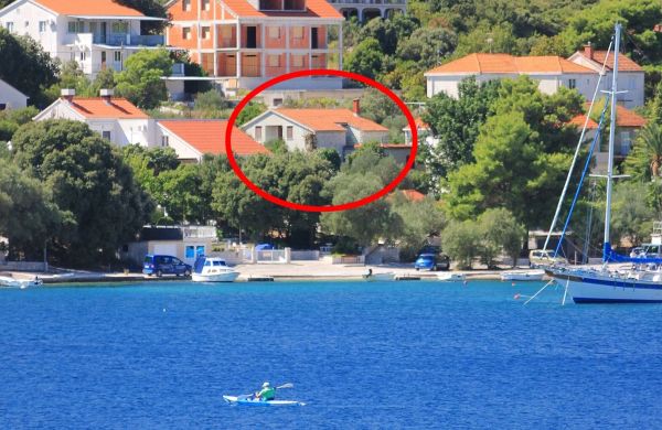 Apartments By The Sea Žrnovska Banja, Korčula - 5203 Žrnovska Banja