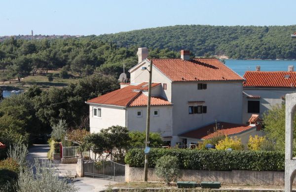 Apartments By The Sea Medulin - 2253