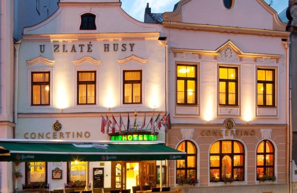 Hotel Concertino Zlatá Husa Jindřichův Hradec