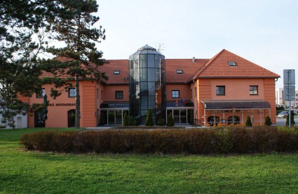 Zámecký hotel Zlatý Orel Hranice