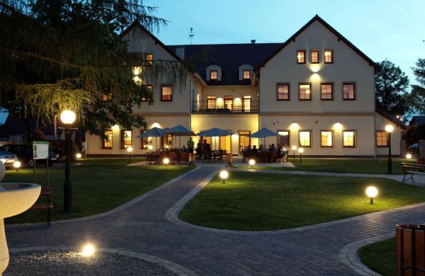 Hotel & Restauracja Modrzewiowy Dwór Gliwice