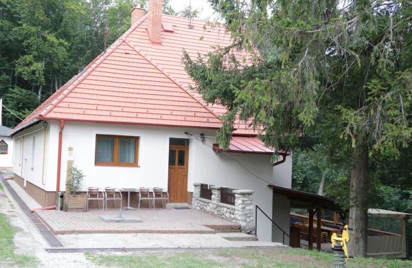 Borostyán Vendégház Répáshuta