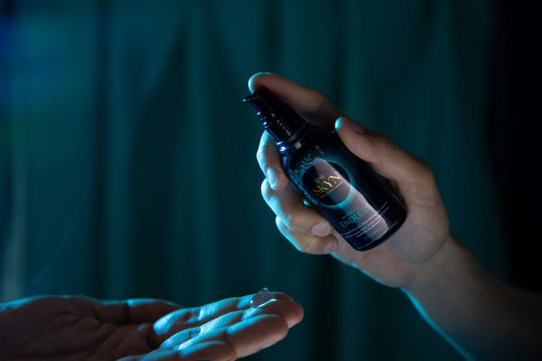  SKYN Naturally Endless to wyjątkowy żel na bazie wody, długotrwały jak silikonowe żele.