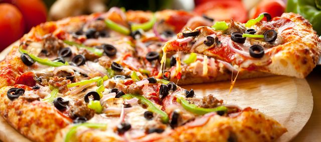 pizza hut supreme kcal