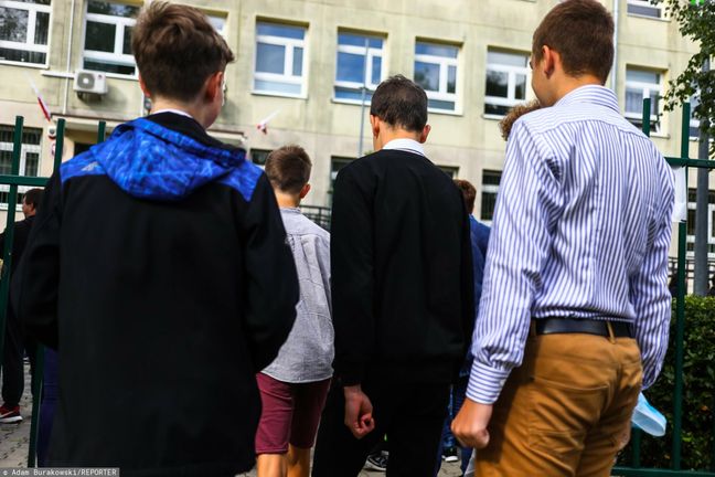 Sprawdzian Na Rozpoczęcie Klasy Trzeciej - Dramatyczne rozpoczęcie roku szkolnego. "Zemdlało 25 uczniów pierwszej