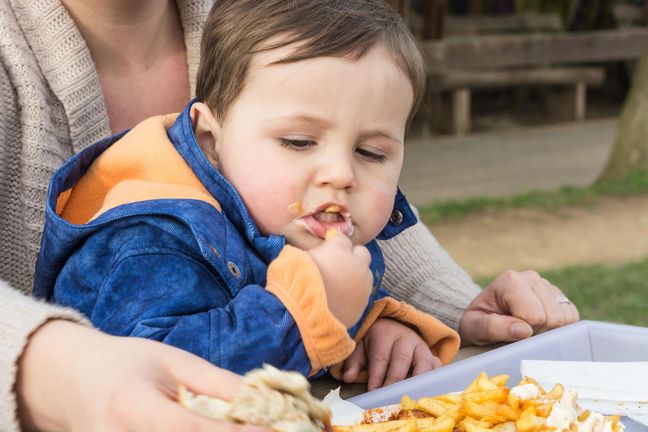 Coraz więcej dzieci ma nadwagę – wynika z raportu WHO | WP parenting