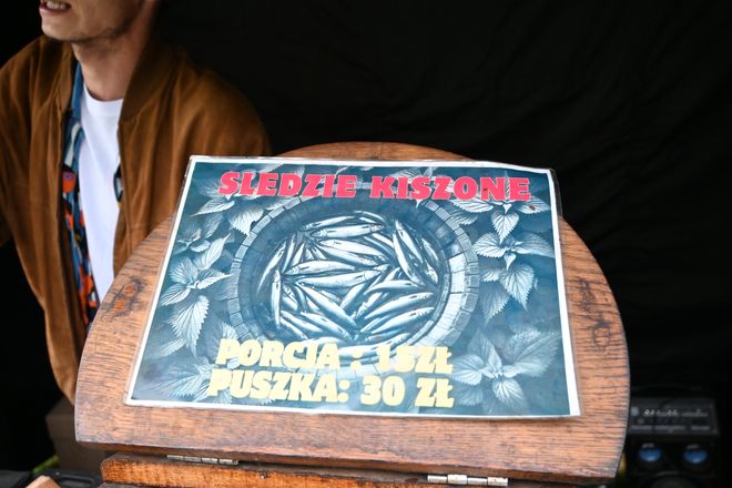 Można kupić zarówno porcję, jak i cała puszkę