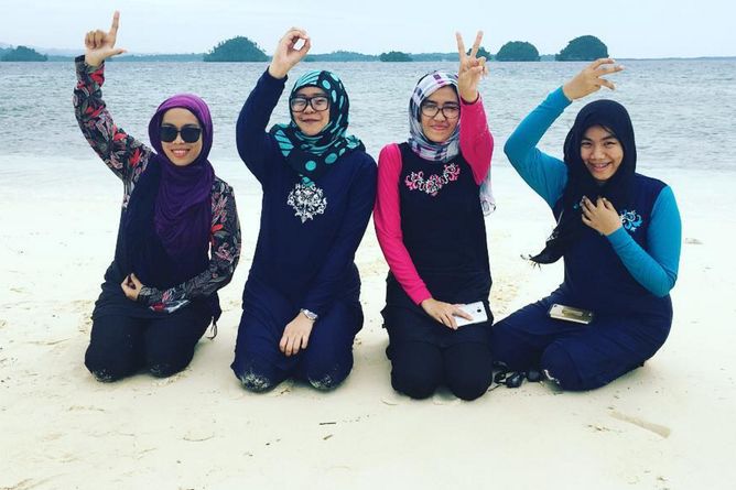 Zapłacił milion złotych kary za muzułmanki w burkini na plaży