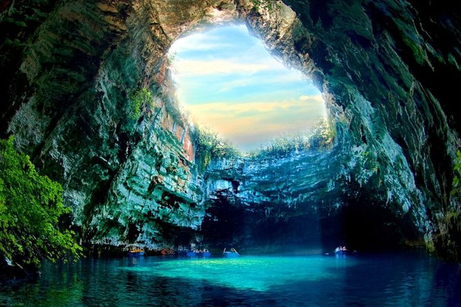 Odbiera mowę. Pomieściłaby nawet wieżowiec