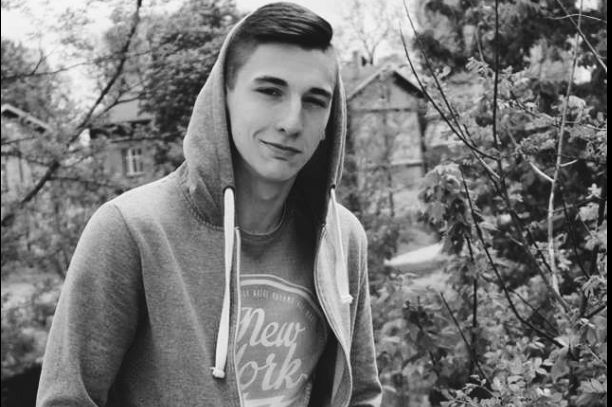 Piłkarz GKS Katowice zadźgany nożem w centrum miasta.